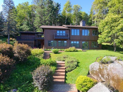 /international/ca/4630-rue-belair-val-morin-qc-j0t2r0-ca-val-morin-quebec-310101044763/?lang=en