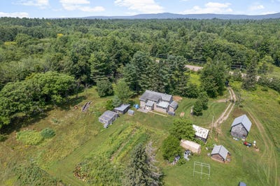 /international/ca/6525-route-148-lisle-aux-allumettes-qc-j0x1m0-ca-l-isle-aux-allumettes-quebec-310101511467/