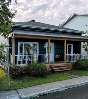 /international/ca/695-rue-caron-chicoutimi-quebec-310104005777/