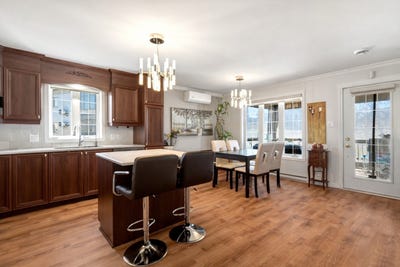 /international/ca/1280-rue-du-phare-laval-quebec-310107268250/