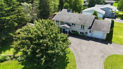 /international/ca/83-rue-st-pierre-o-val-brillant-quebec-310105817111/