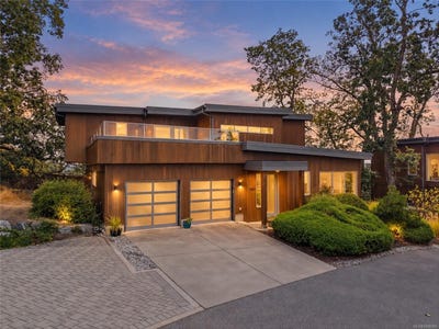 /international/ca/810-rainbow-ridge-lane-saanich-british-columbia-310110227157/