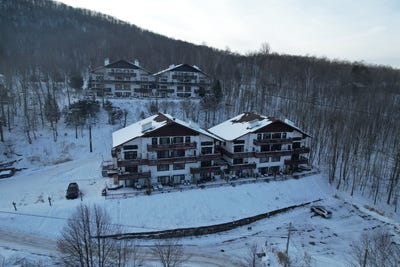 /international/ca/140-rue-cuttle-461-mont-tremblant-quebec-310100783494/