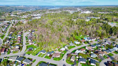 /international/ca/rue-constantin-chicoutimi-quebec-310107674363/