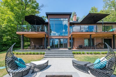 /international/ca/8-place-des-piverts-esterel-quebec-310108758617/