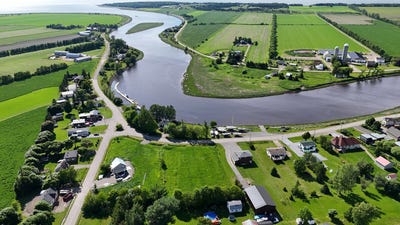 /international/ca/114d-rg-de-l-eventail-riviere-ouelle-quebec-310109105669/