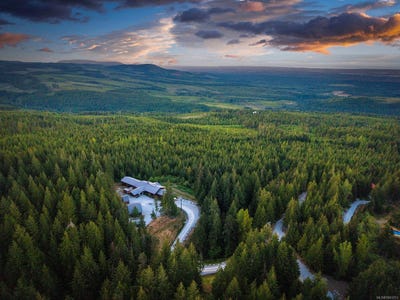 /international/ca/8100-forbidden-plateau-rd-courtenay-british-columbia-310109521508/