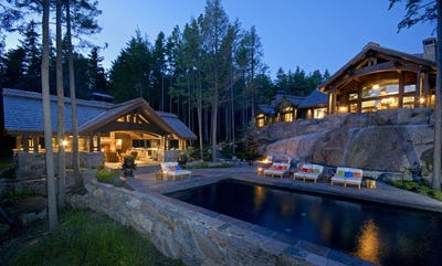 /international/ca/802-ch-des-skieurs-mont-tremblant-quebec-310108372943/