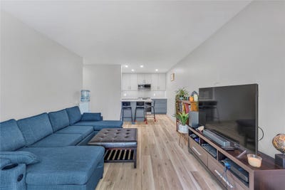 /international/ca/922-dynes-avenue-309-penticton-british-columbia-310120032534/