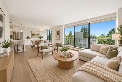 /international/ca/1745-esquimalt-avenue-802-west-vancouver-british-columbia-310109565211/