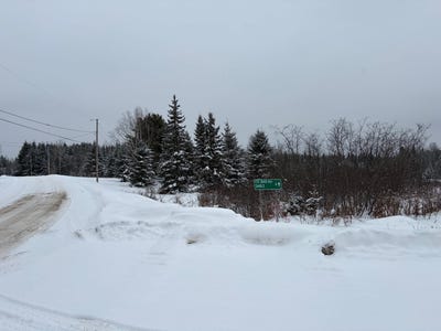 /international/ca/ch-du-camping-mont-laurier-quebec-310104179570/