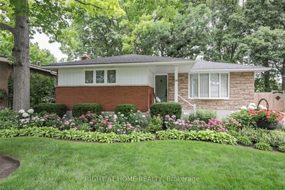 /international/ca/14-forest-road-grimsby-ontario-310106459362/