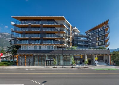 /international/ca/1365-pemberton-avenue-213-squamish-british-columbia-310119896934/