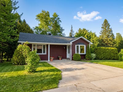 /international/ca/2267z-rue-de-l-eglise-val-david-quebec-310107492655/