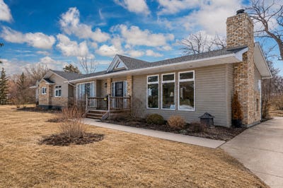/international/ca/34108-e-angle-rd-portage-la-prairie-mb-r1n-4a1-canada-portage-la-prairie-manitoba-310107062509/