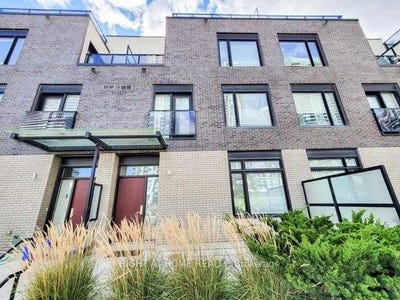 /international/ca/2-4020-parkside-village-drive-mississauga-ontario-310100673131/
