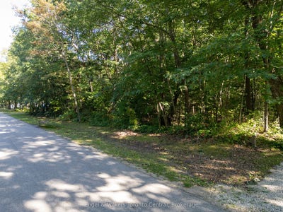 /international/ca/173-wildwood-drive-wasaga-beach-ontario-310101206762/?lang=en