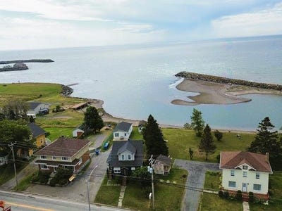 /international/ca/61-grande-allee-est-grande-riviere-quebec-310107420927/