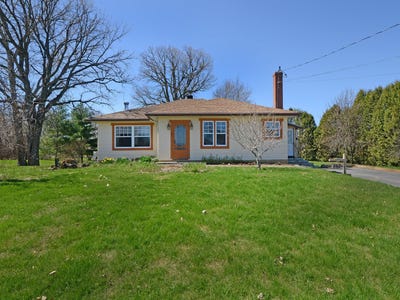 /international/ca/362-rue-centrale-saint-stanislas-de-kostka-quebec-310106593933/