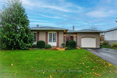 /international/ca/lower-unit-43-glenayr-place-welland-ontario-310105966790/