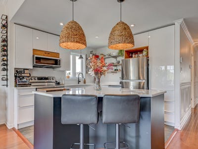 /international/ca/260-rue-marie-victorin-saint-eustache-quebec-310110225893/