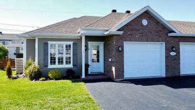 /international/ca/124-rue-andre-lecomte-rimouski-quebec-310108599193/
