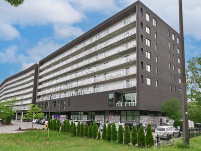 /international/ca/10-8e-avenue-deux-montagnes-quebec-310108643756/