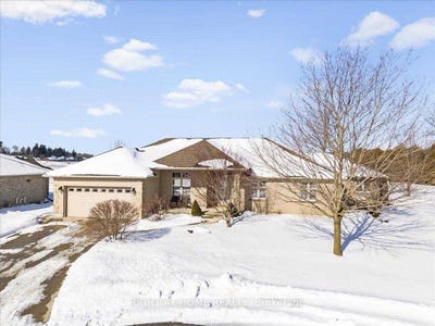 /international/ca/44-melody-drive-norfolk-ontario-310105401795/