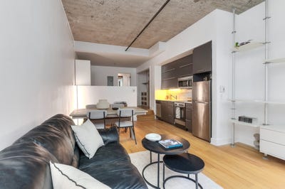 /international/ca/765-rue-bourget-montreal-quebec-310108515407/