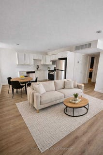 /international/ca/2-30-stirton-street-hamilton-ontario-310107293001/