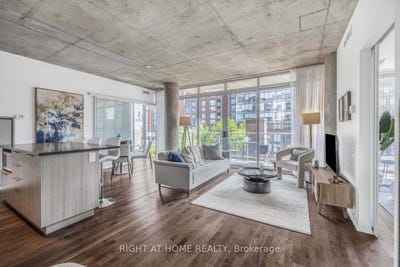 /international/ca/706-650-king-street-w-toronto-ontario-310101157628/?lang=en