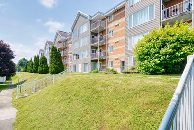 /international/ca/1130-rue-de-la-montagne-des-roches-charlesbourg-qc-g2l2x3-ca-charlesbourg-quebec-310101105685/?lang=zh-tw