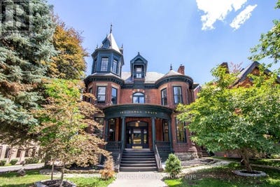 /international/ca/183-james-street-sou-hamilton-on-hamilton-corktown-prince-edward-island-310120476534/