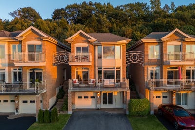 /international/ca/2840-rue-de-la-terrasse-du-fleuve-levis-desjardins-quebec-310119953233/