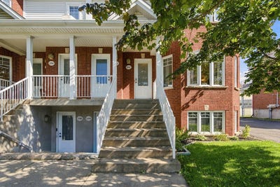 /international/ca/1582-boul-roberval-e-le-vieux-longueuil-quebec-310110226749/