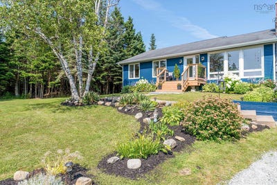 /international/ca/1555-east-chezzetcook-road-east-chezzetcook-nova-scotia-310101412147/?lang=it