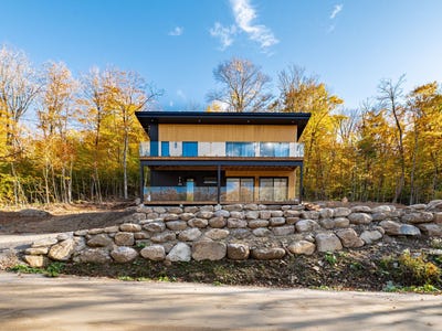 /international/ca/280-ch-des-gais-lurons-saint-adolphe-d-howard-quebec-310108562715/