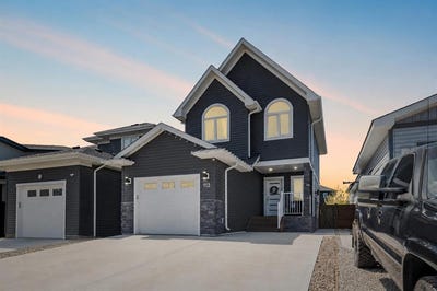 /international/ca/113-airmont-court-fort-mcmurray-alberta-310108401718/