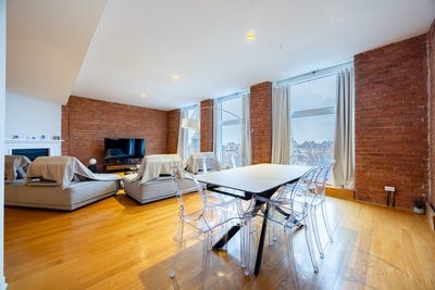 /international/ca/294-rue-st-paul-o-ville-marie-qc-h2y2a3-ca-ville-marie-quebec-310100787726/?lang=es