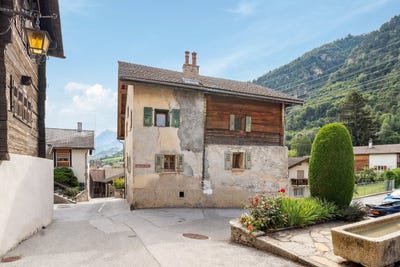 /international/ch/centre-du-village-de-grone-grone-valais-310100903875/