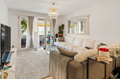 /international/ch/schutzenhausstrasse-15-oetwil-am-see-zurich-310106856536/