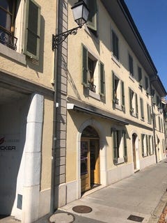 /international/ch/rue-du-college-carouge-ge-geneva-310100907601/
