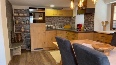 /international/ch/kirchplatz-randa-valais-310106041697/
