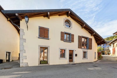 /international/ch/en-plein-coeur-du-village-de-st-george-st-george-vaud-310100911256/?lang=en