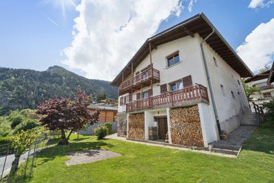/international/ch/chemin-des-champs-du-sex-15-dugny-leytron-valais-310108157801/