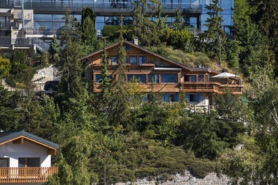 /international/ch/crans-montana-valais-310095061987/