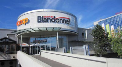 /international/ch/177-route-de-meyrin-vernier-geneva-310099424983/?lang=id