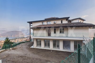 /international/ch/ponte-tresa-ticino-310106966813/