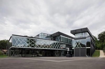 /international/ch/route-suisse-5-mies-vaud-310105816900/
