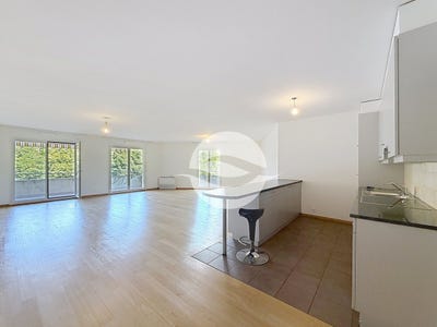 /international/ch/la-voie-de-moens-10-le-grand-saconnex-geneva-310109170232/